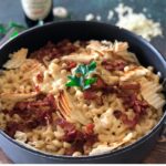Irish mac and cheese with crisps and bacon